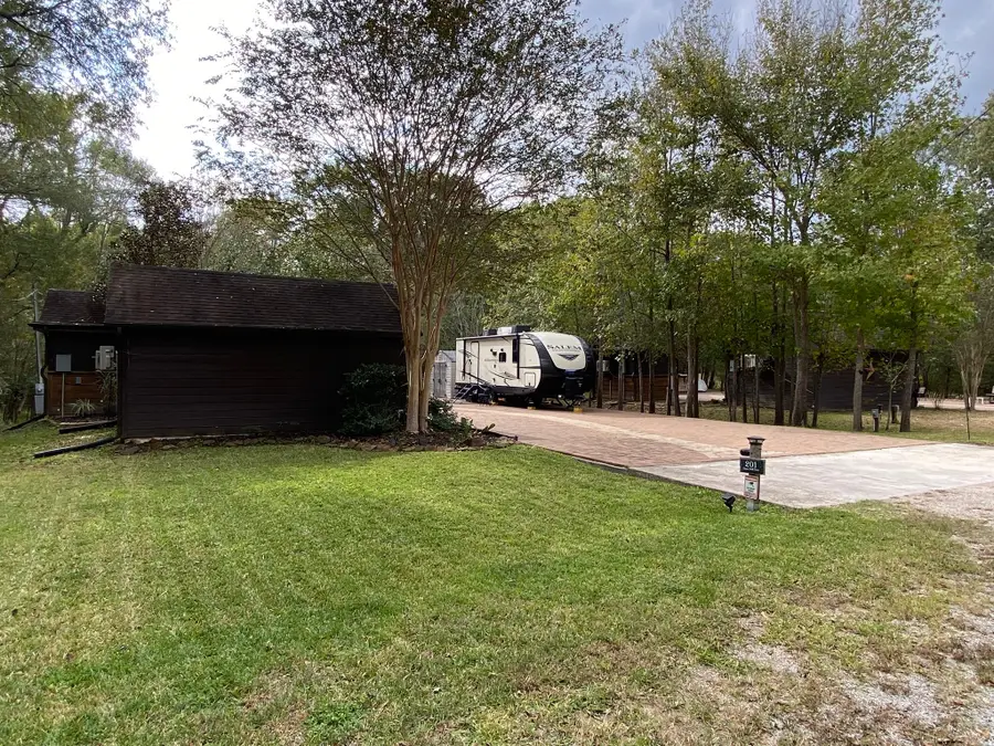 201 Davis Hill, Cleveland, TX 77327 - Image #3