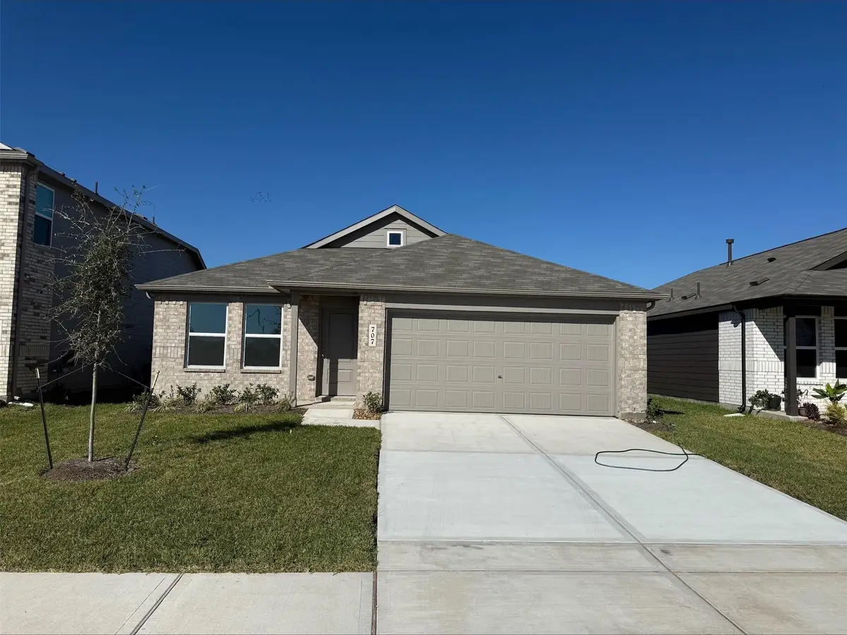9302 Speckled Trout Drive, Baytown, TX 77521 - Image #1