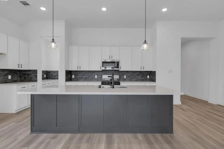 4546 Blue Mountain Laurel Street, Pinehurst, TX 77362 - Image #2