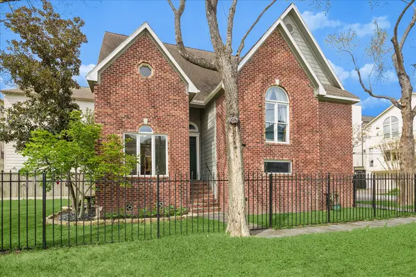 5401 Floyd Street, Houston, TX 77007