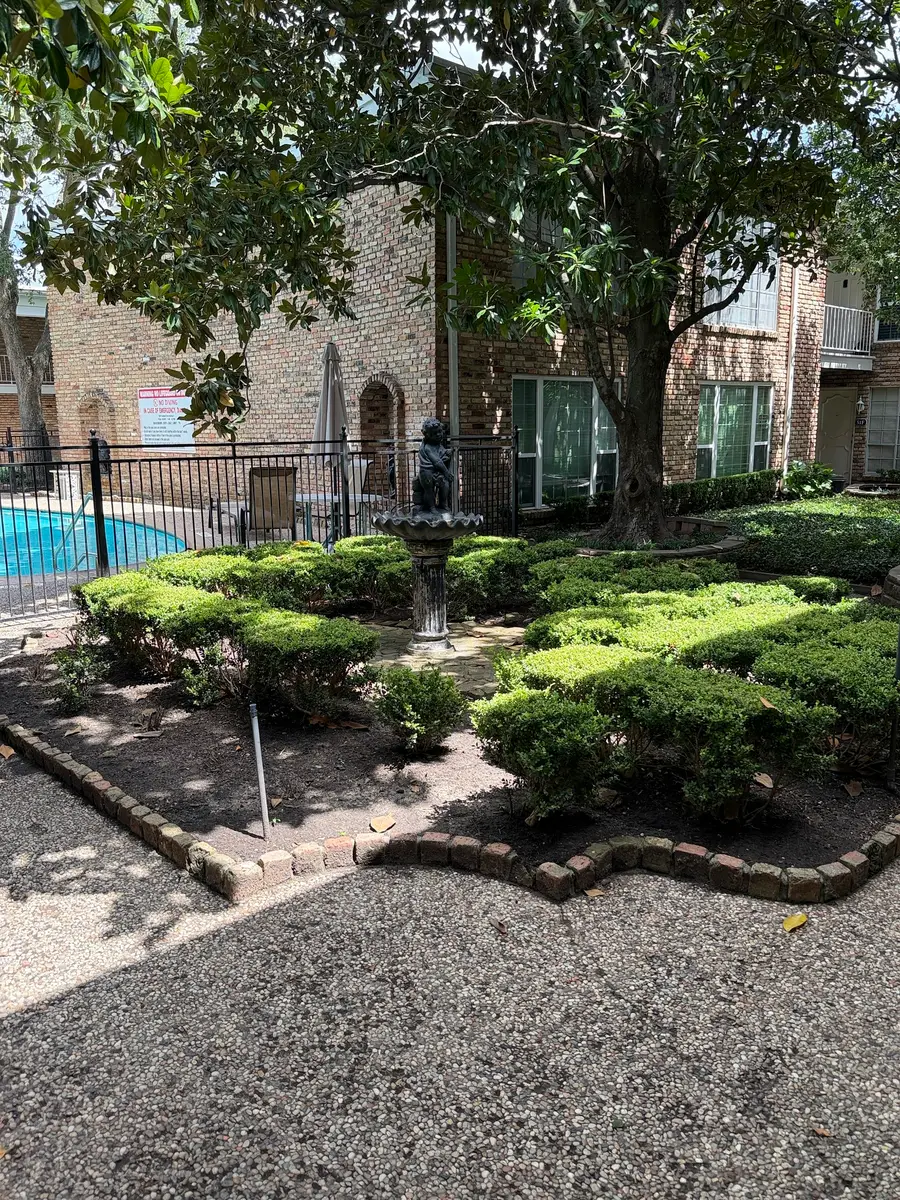 2201 Fountain View Drive #20, Houston, TX 77057 - #3