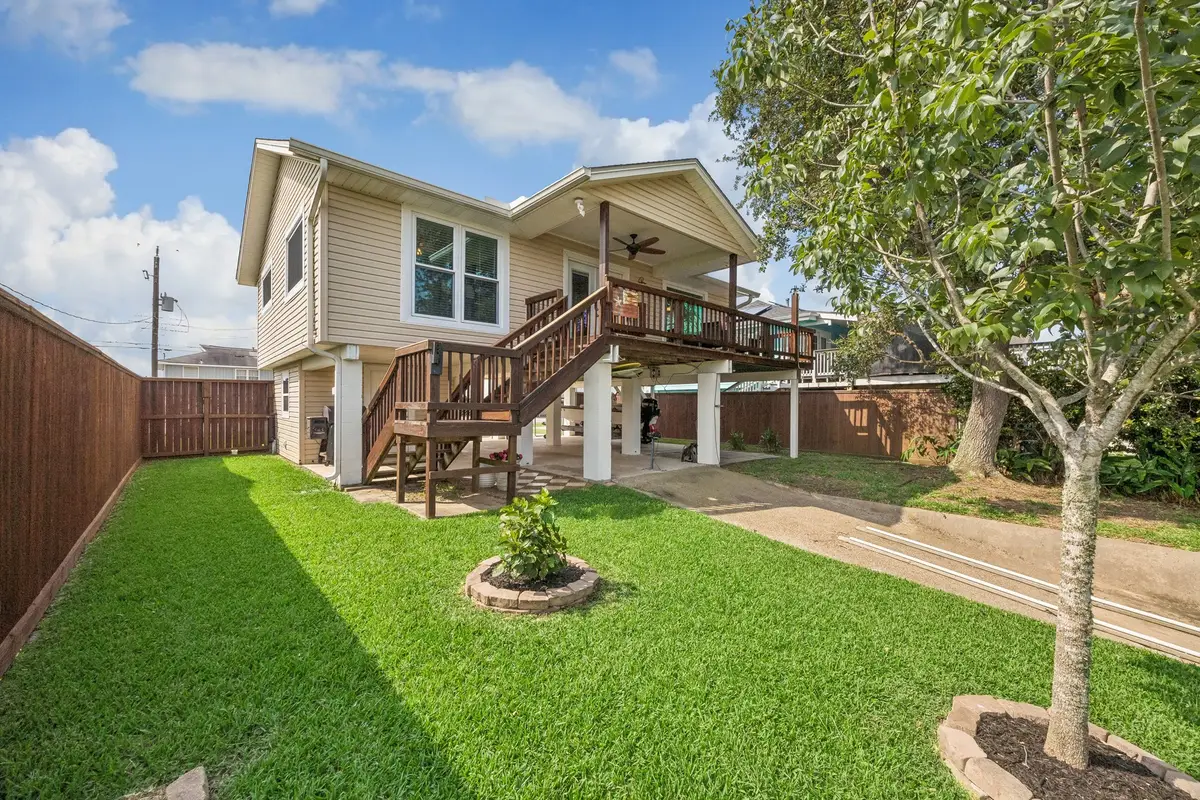 161 Barracuda Street, Hitchcock, TX 77563 - #1