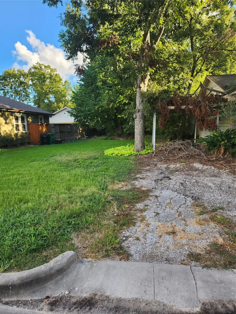 3310 Hadley Street, Houston, TX 77004 - Image #2