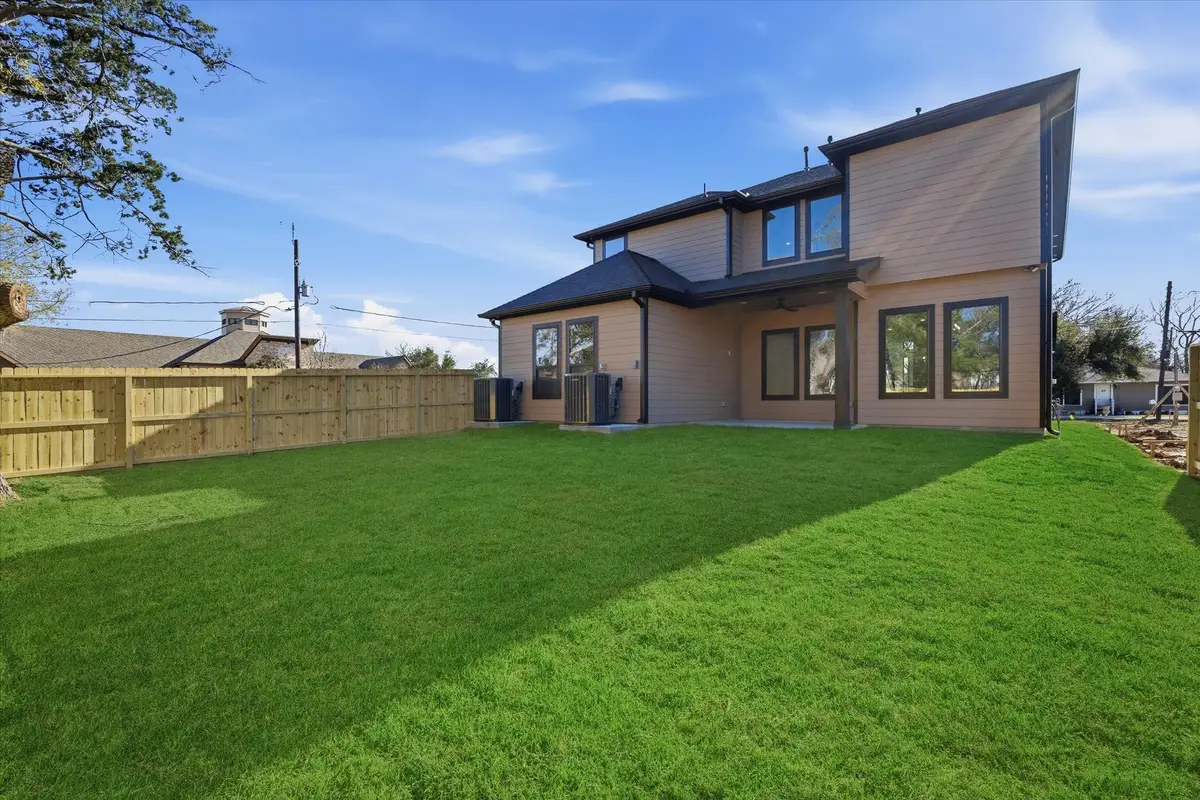 741 S Carroll Street, La Porte, TX 77571 - #1