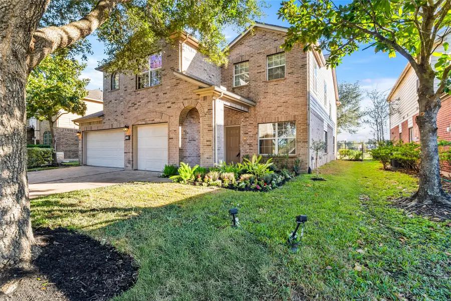 518 Honeysuckle Vine Drive, Rosenberg, TX 77469 - Image #2