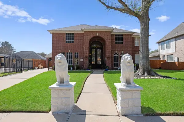 17507 Lone Wolf Pass, Houston, TX 77095