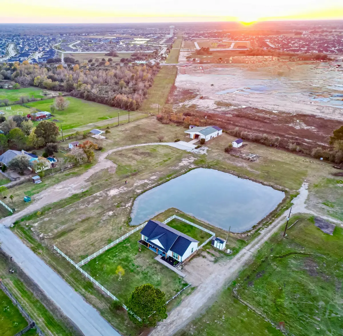 6702 S Mallard Drive, Fulshear, TX 77441 - Image #1