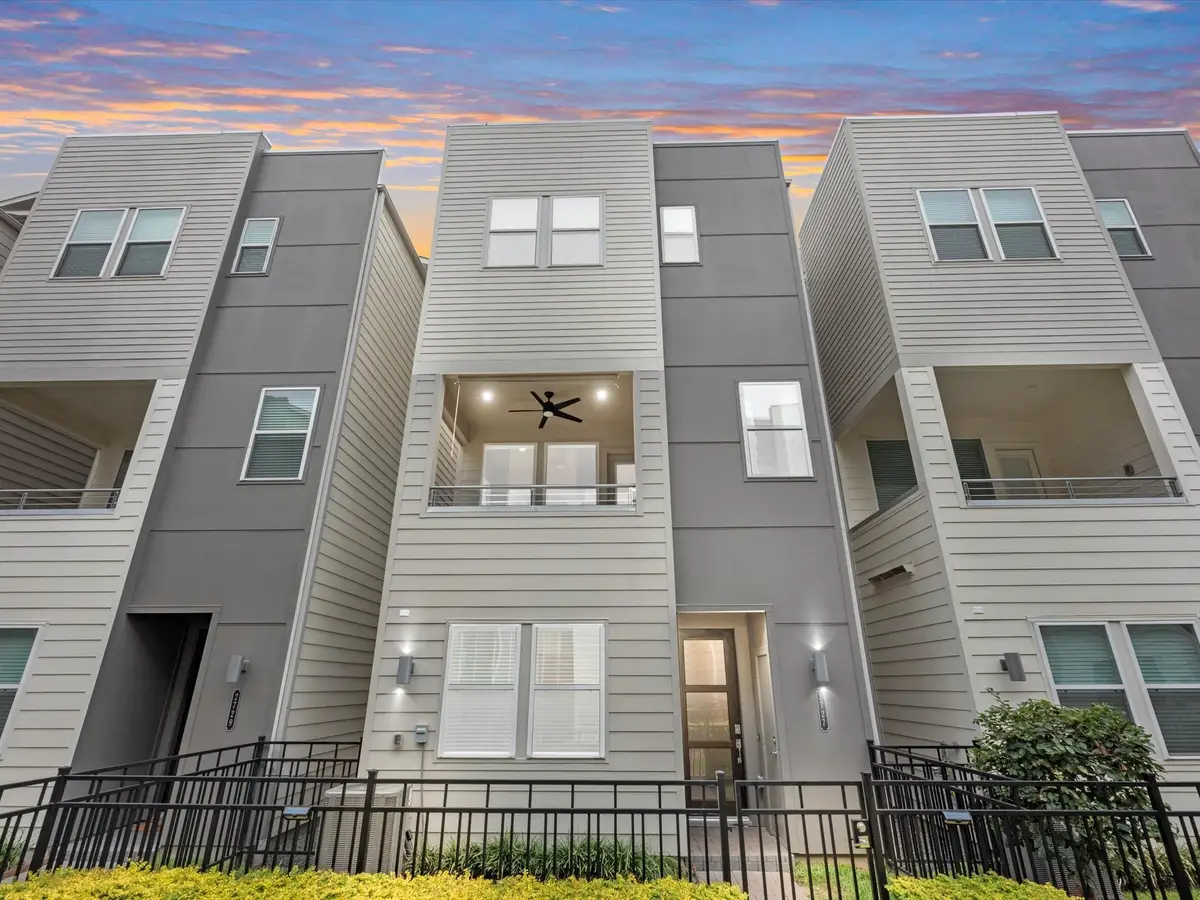 2727 Clinton Drive, Houston, TX 77020 - Image #1