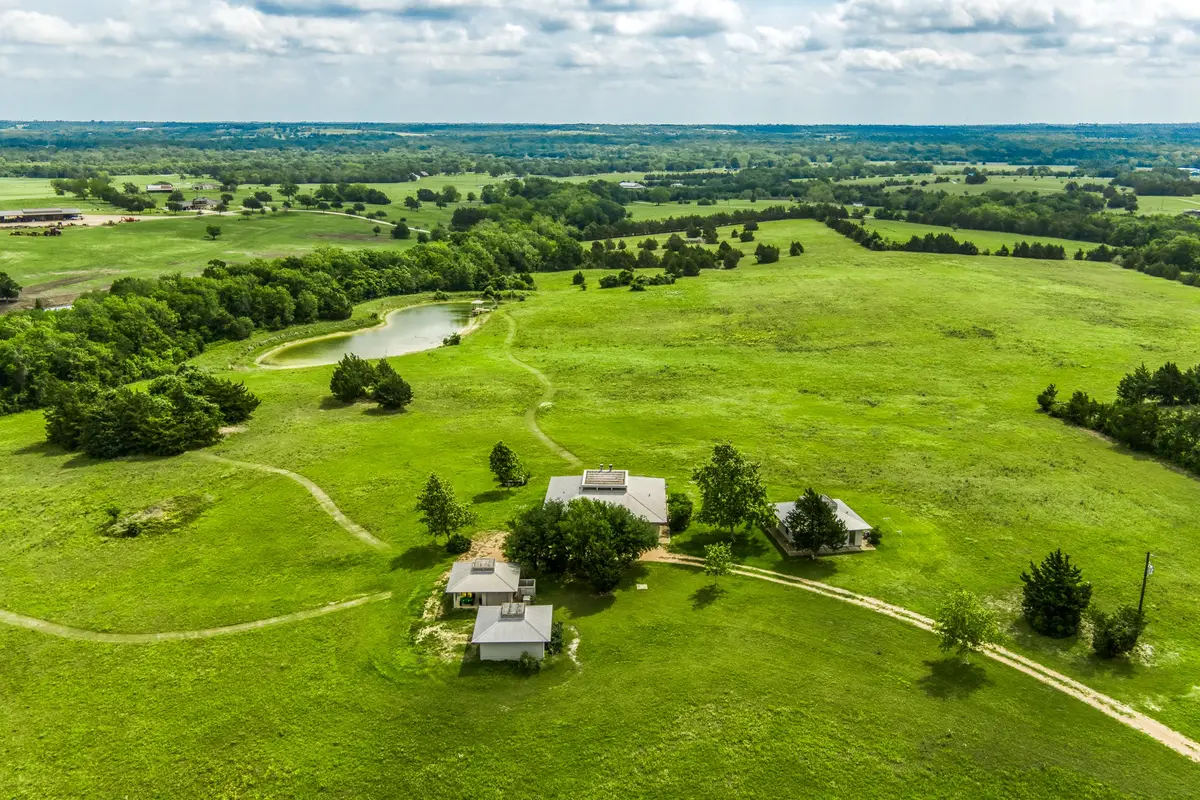7850 Highway 159 W, Bellville, TX 77418 - #1