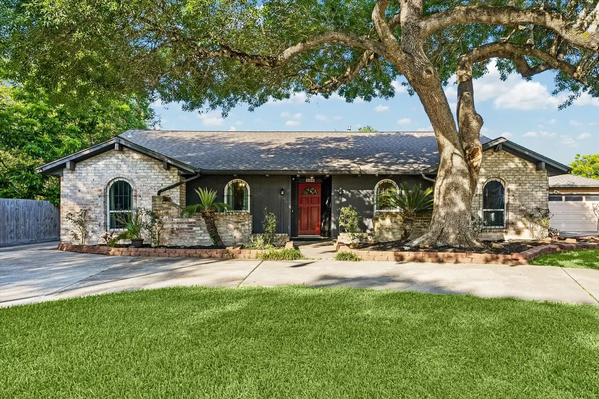 306 Lafayette Lane, League City, TX 77573 - #1