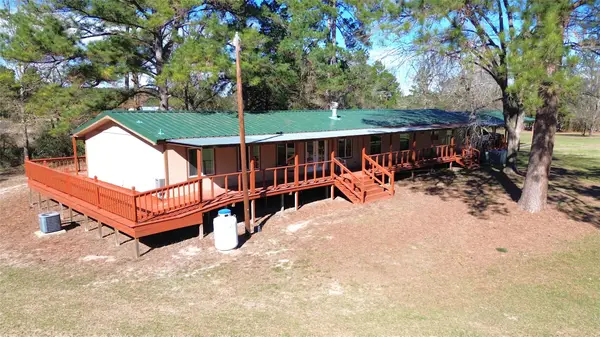 3311 County Road 4120, Crockett, TX 75835