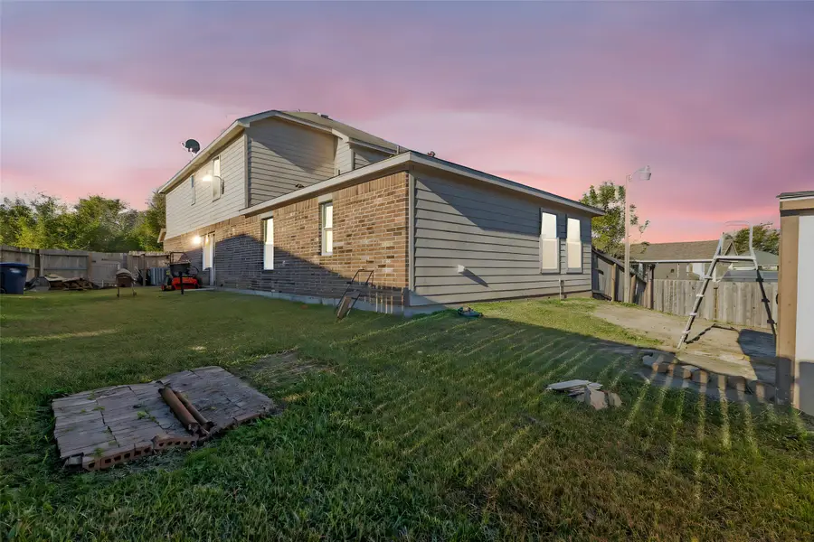 12474 Hackberry Drive, Willis, TX 77318 - Image #3