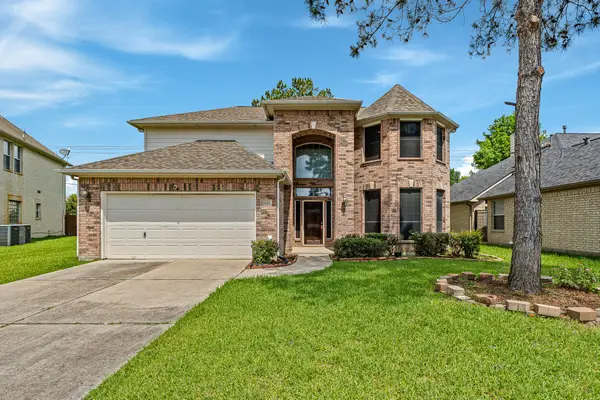 2638 Long Leaf Drive, Sugar Land, TX 77478
