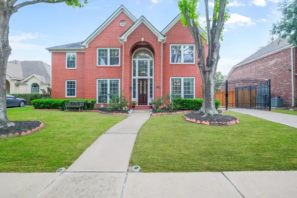 12427 Shadycrest Drive, Houston, TX 77082