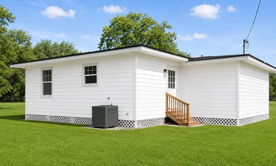 58 Hybiscus Court, Lake Jackson, TX 77566 - #3