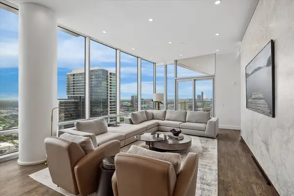 2727 Kirby Drive #27J, Houston, TX 77098