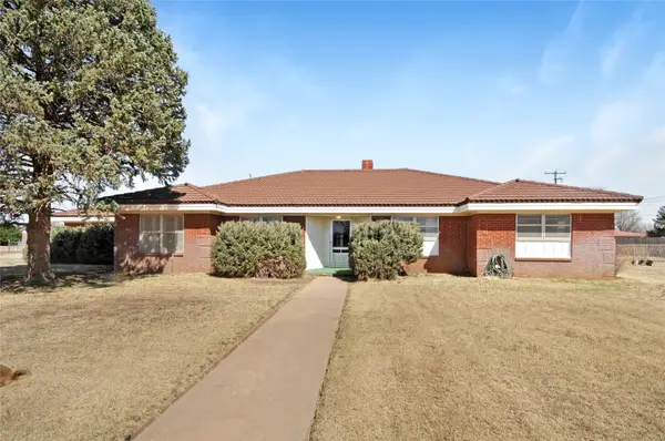 801 Sherwood Lane, Bovina, TX 79009