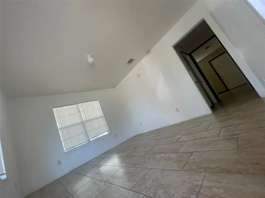 3626 Carpenter Avenue, Dallas, TX 75210 - Image #3