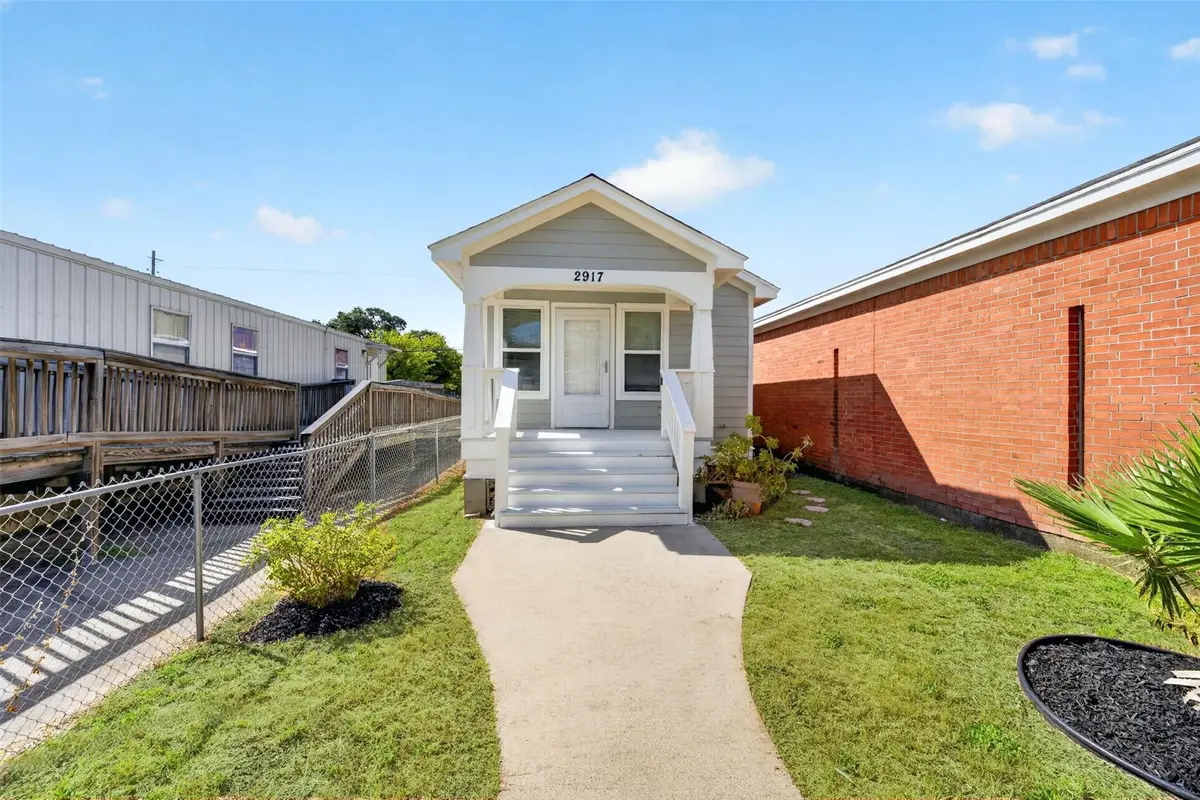 2917 Avenue M, Galveston, TX 77550 - #1