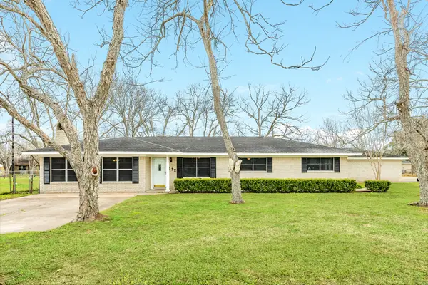 212 Avenue B, Brazoria, TX 77422