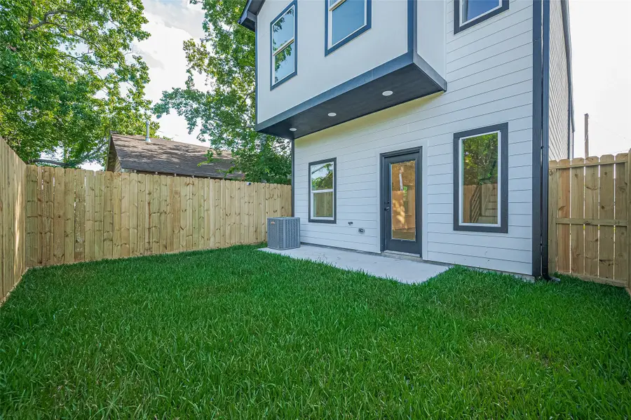 6747 Liverpool Street, Houston, TX 77021 - #2