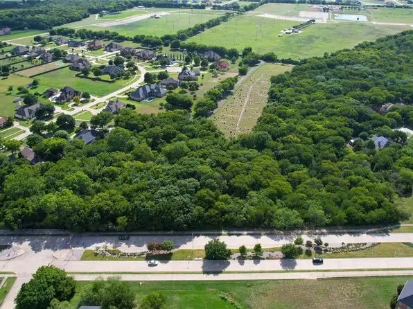 1557 Lake Ridge Parkway, Cedar Hill, TX 75104