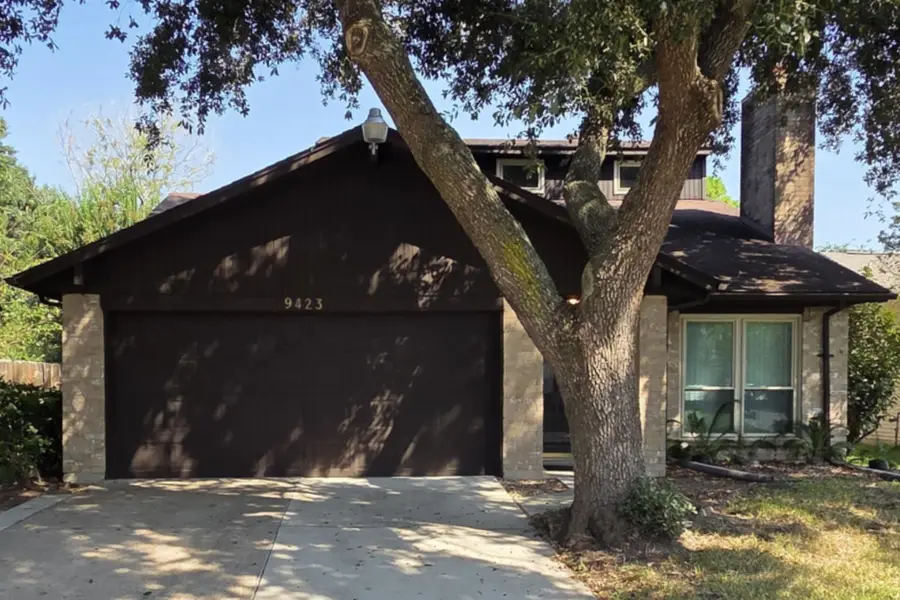 9423 Garden Bridge Street, Houston, TX 77075 - Image #2