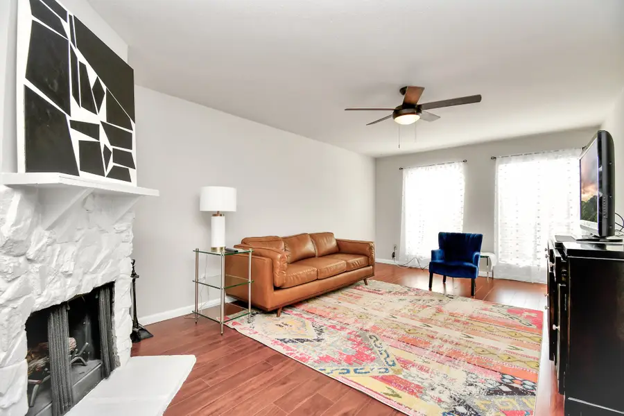 4641 Wild Indigo Street #450, Houston, TX 77027 - Image #2