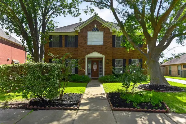 614 Fernglade Drive, Richmond, TX 77406