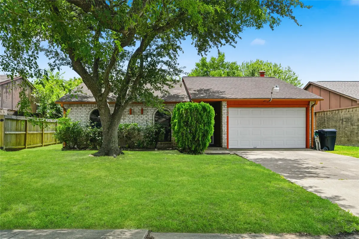 4819 Court Rd, Houston, TX 77053 - #1