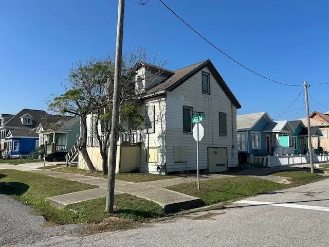 1302 Avenue M, Galveston, TX 77550 - #2