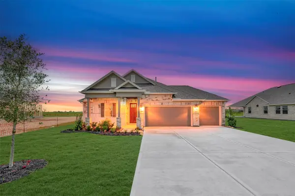 213 Dunovant Drive, Sealy, TX 77474