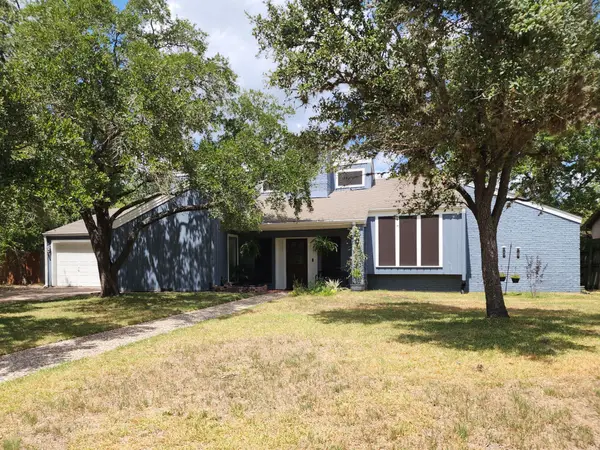 1901 Comal Circle, College Station, TX 77840