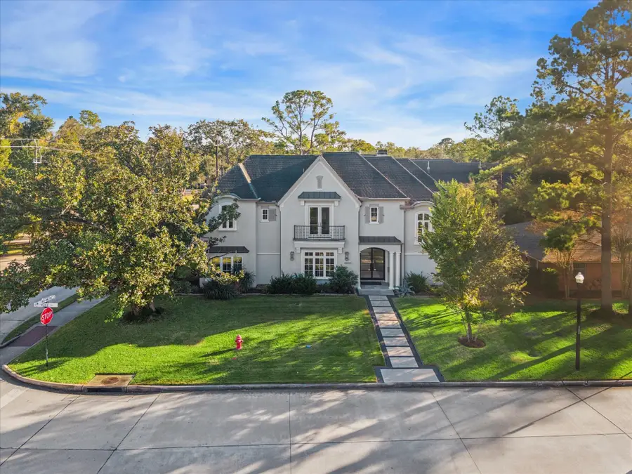 8901 Bace Drive, Spring Valley Village, TX 77055 - Image #2