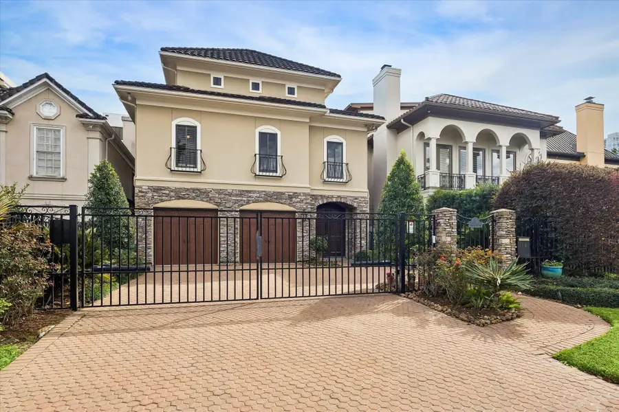 52 Briar Hollow Lane #E, Houston, TX 77027 - #2