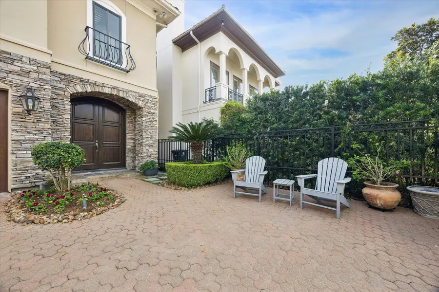 52 Briar Hollow Lane #E, Houston, TX 77027 - #3