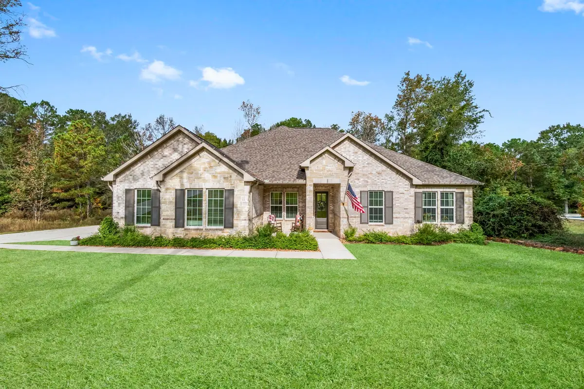 6802 W Bluff Drive, Magnolia, TX 77354 - Image #1