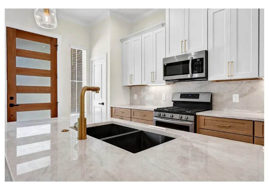 987 Glen Avenue #A/B, Houston, TX 77088 - #3