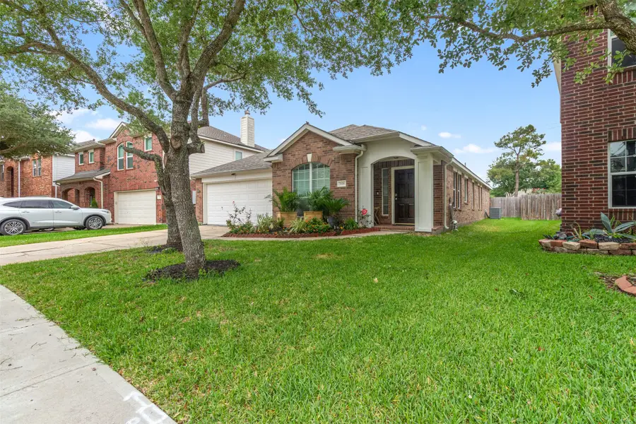 2606 Cypress Springs Drive, Pearland, TX 77584 - #2