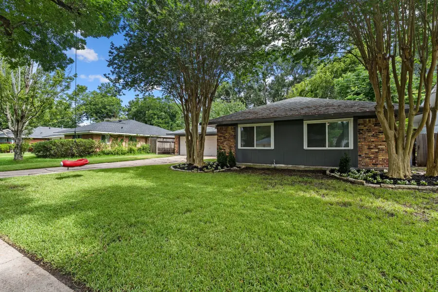 5314 Creekbend Drive, Houston, TX 77096 - #2