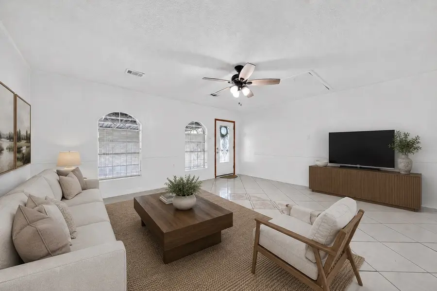 522 Hollyvale Dr, Houston, TX 77060 - #2