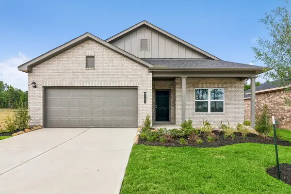 9722 Enclave Ridge Road, Willis, TX 77318
