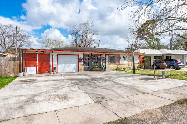 1503 Locklaine Drive, Pasadena, TX 77502