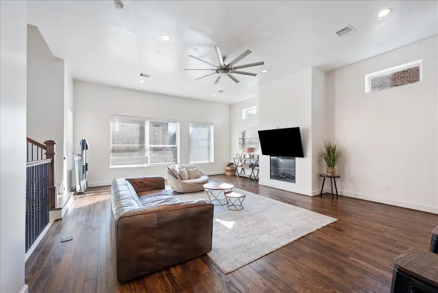 9406 Glenfield Court, Houston, TX 77096 - Image #3