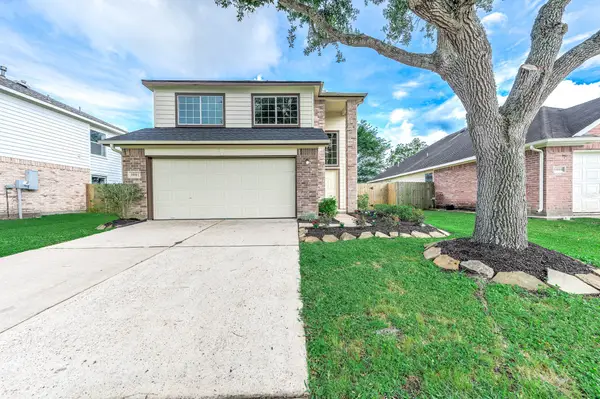 1091 Lasso Court, Alvin, TX 77511