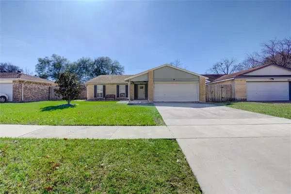 1231 Bramblebury Drive, Sugar Land, TX 77498