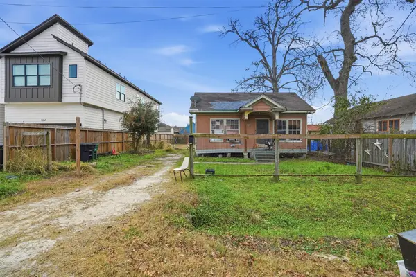 122 Amundsen Street, Houston, TX 77009