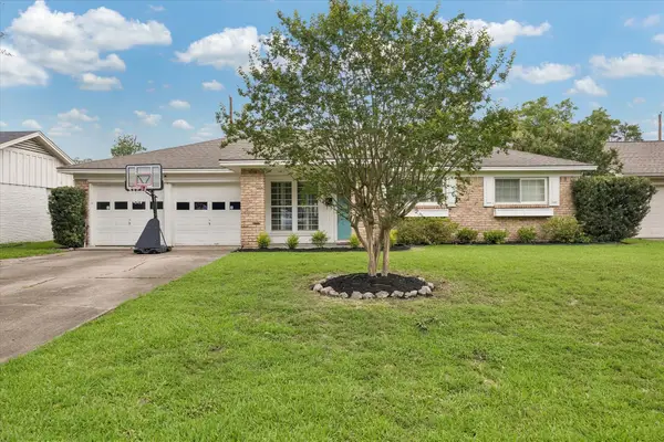 9626 Vogue Lane, Houston, TX 77080
