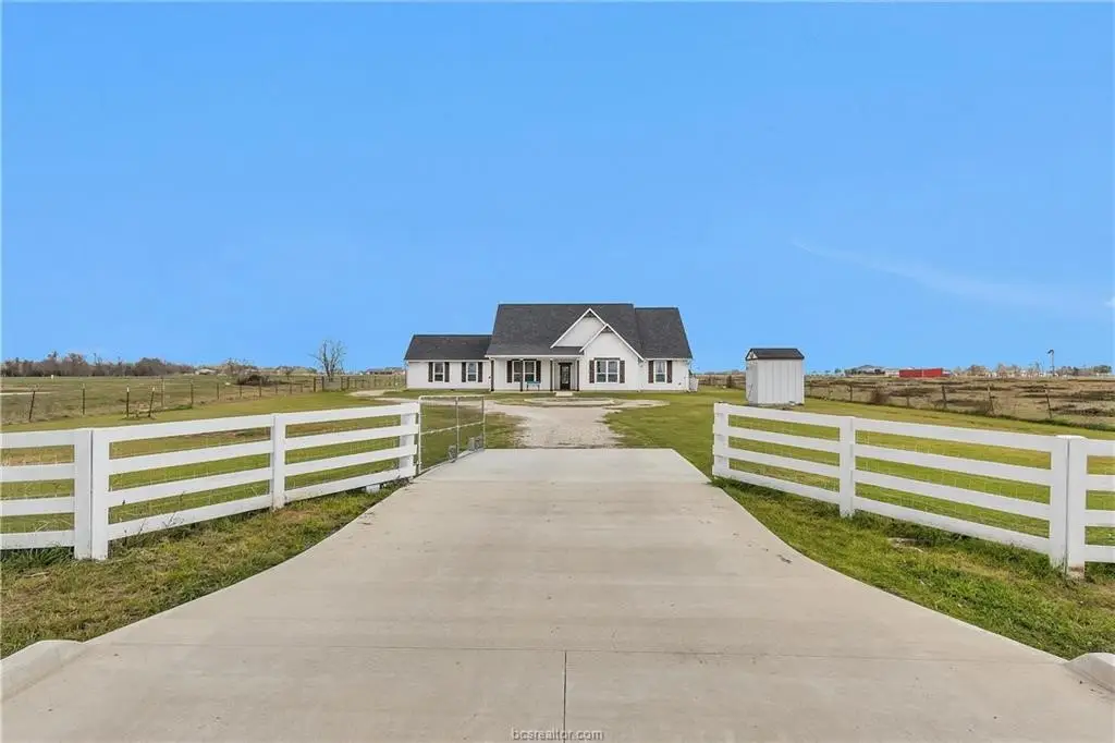 36244 Cochran Road, Waller, TX 77484 - #1