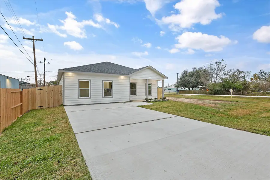 19210 Akin Drive, Crosby, TX 77532 - Image #2